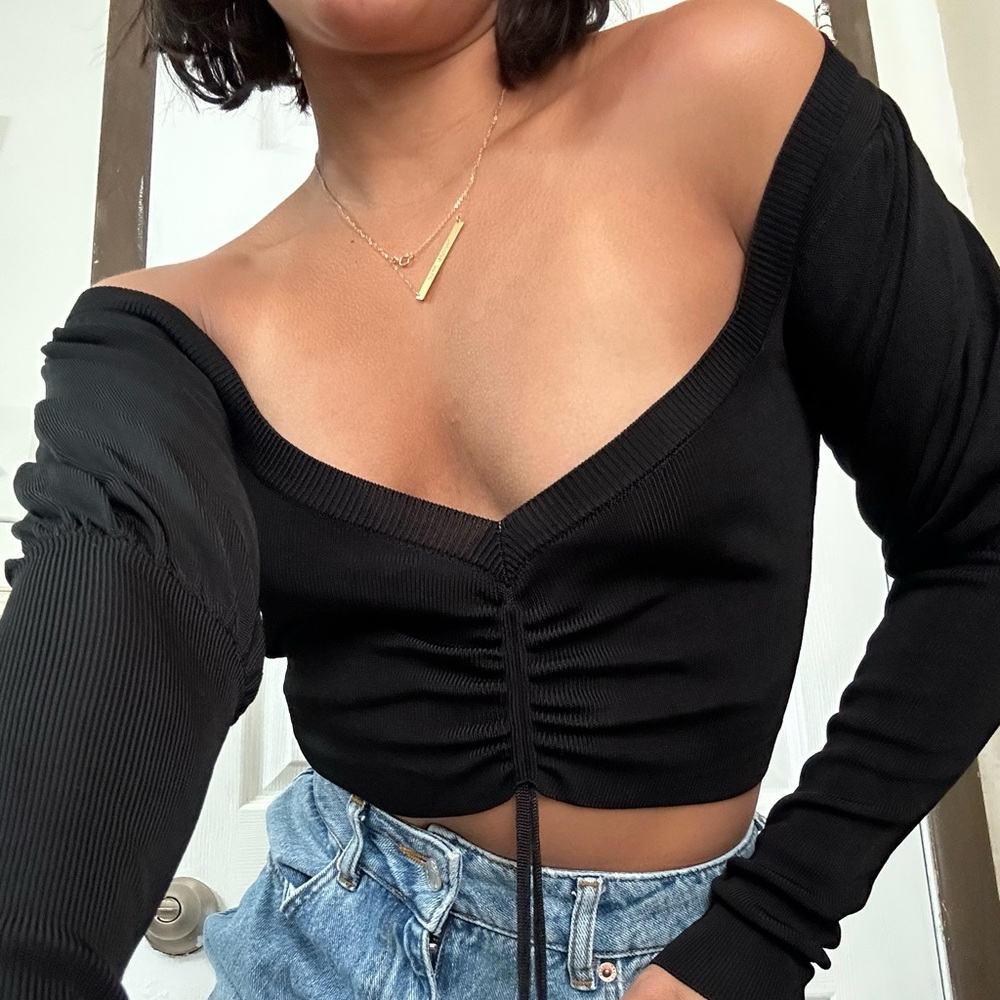 ZARA Long Sleeve Cinch Crop Top